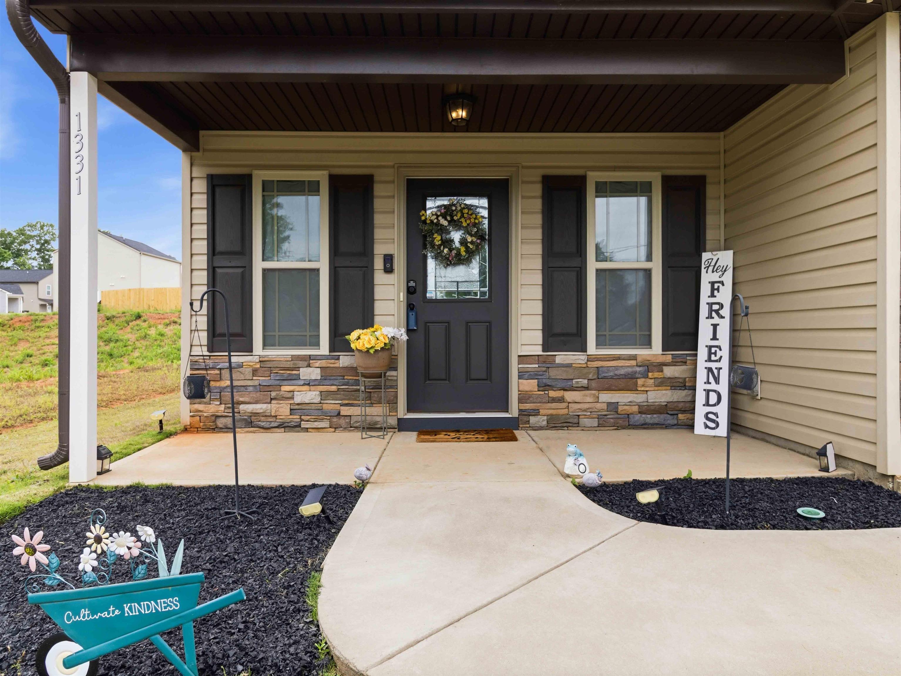 1331 Martin Road Spartanburg, SC 29301 - Photo 6 of 37