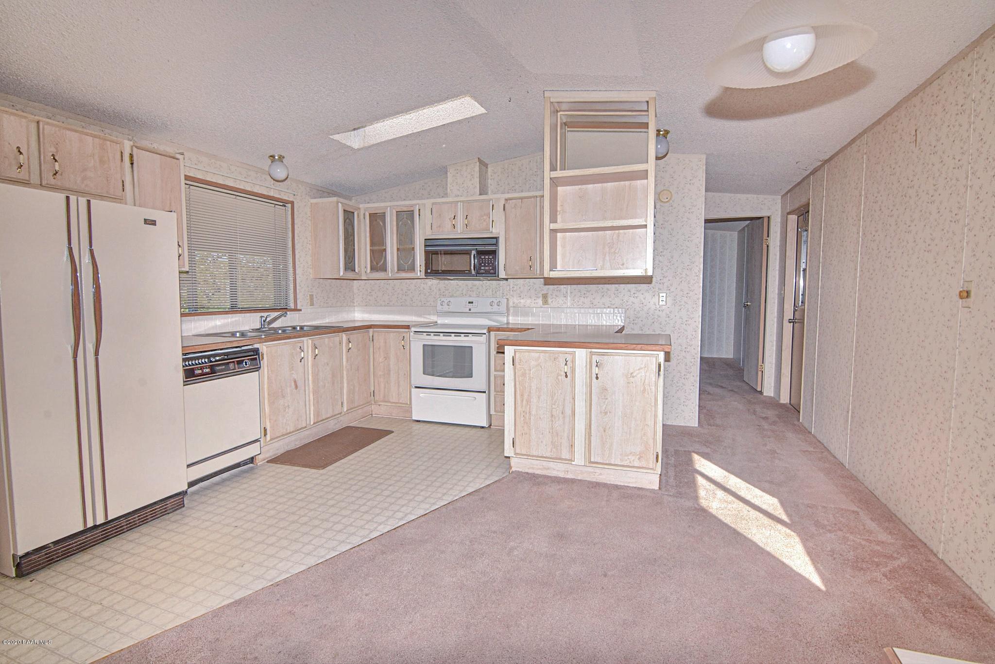 2179 Hillside Loop Road Prescott, AZ 86301 - Photo 11 of 29 11