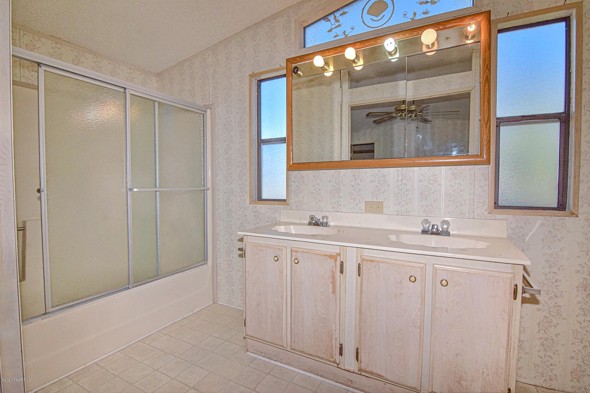 2179 Hillside Loop Road Prescott, AZ 86301 - Photo 9 of 29 9