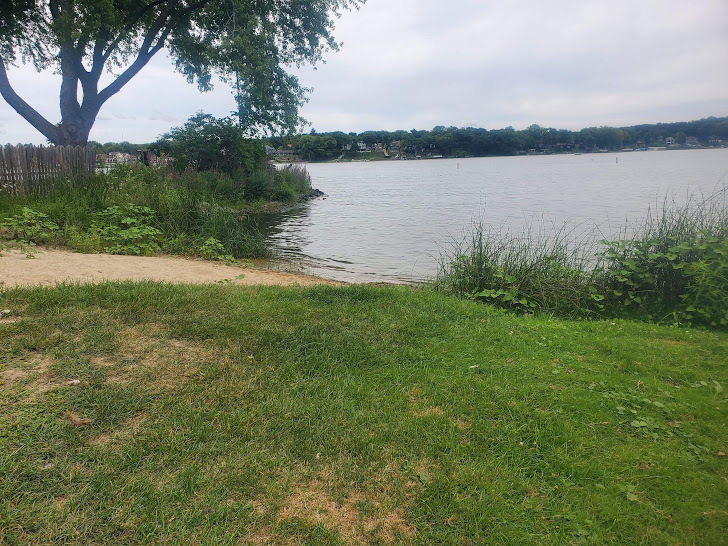 39490 Summerside Drive Antioch, IL 60002 - Photo 5 of 8 a view of a lake from a yard