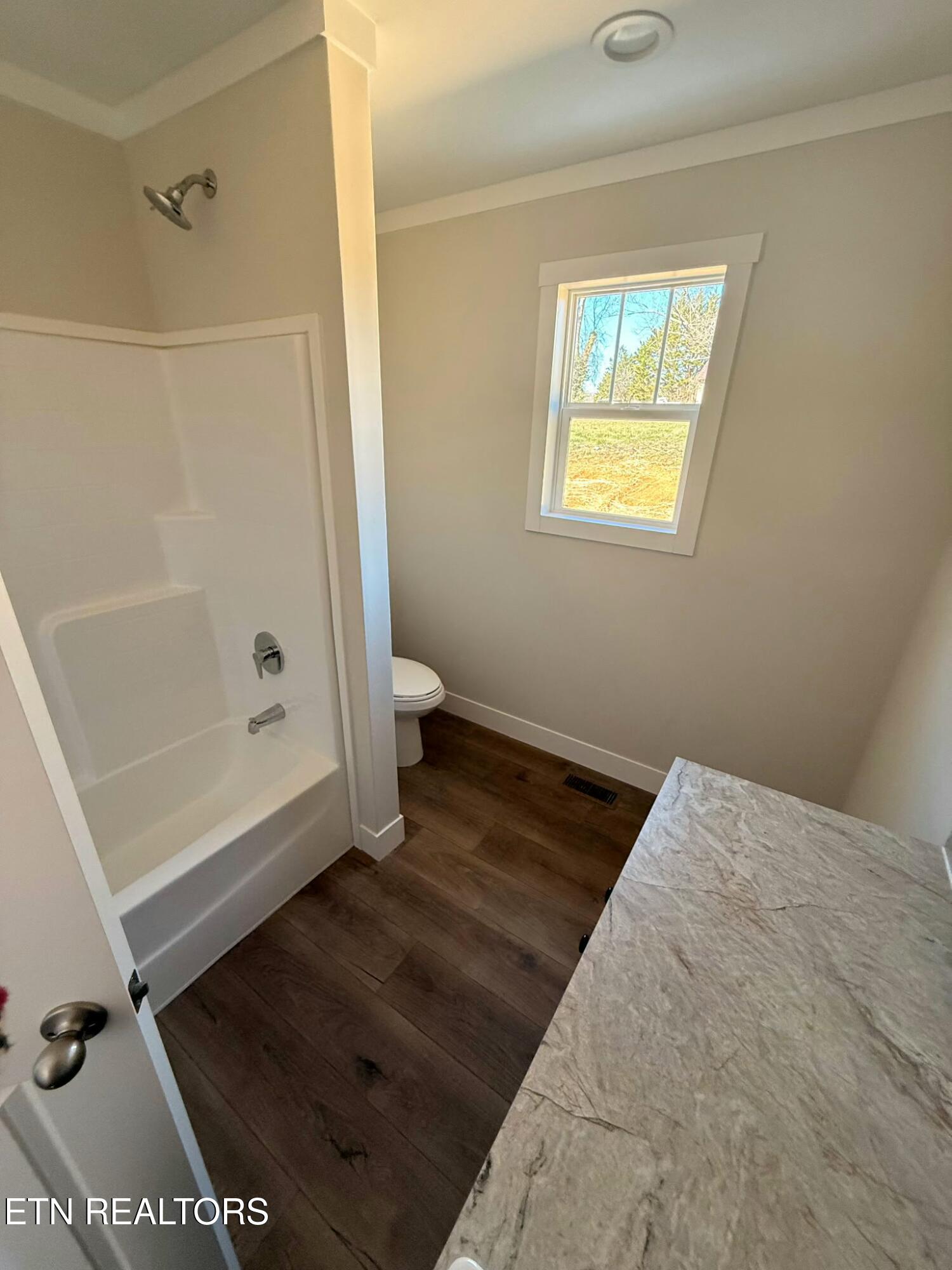 7924 Harmon Road Powell, TN 37849 - Photo 6 of 8 7924 Harmon _8