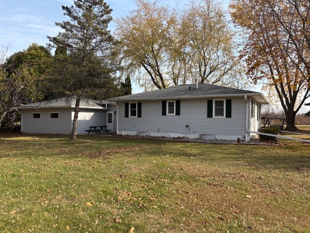 3207 South Stevenson Pier Road Sturgeon Bay, WI 54235 - Photo 5 of 18 Gallery Image 5