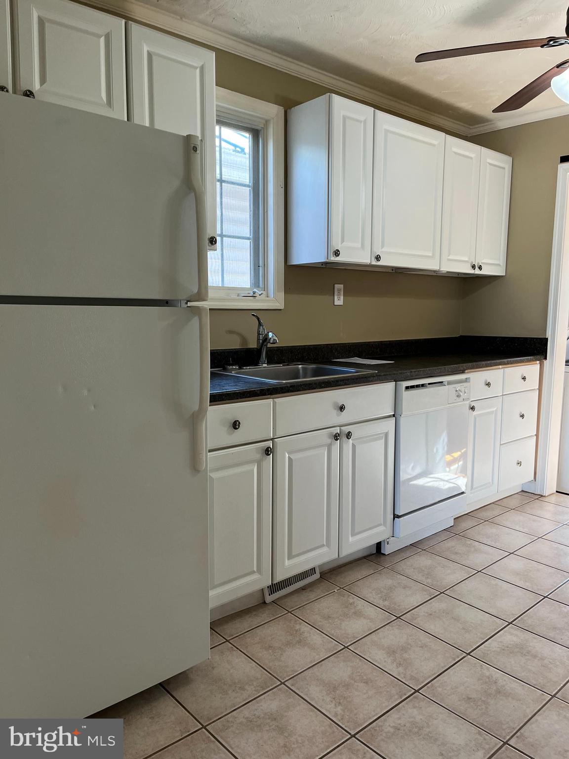 212 South George Street Ranson, WV 25438 - Photo 4 of 10