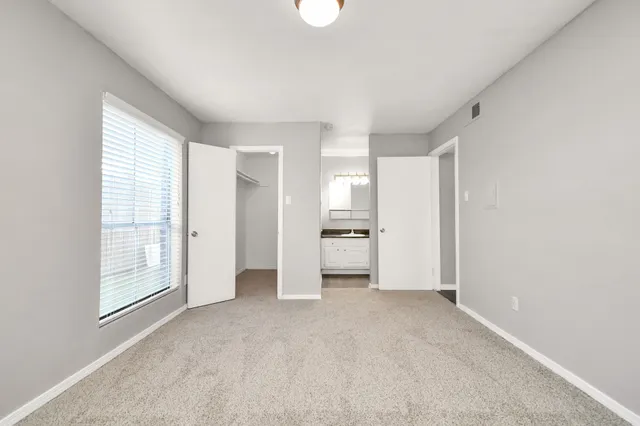 $1,176 | 7700 West Airport Boulevard, Unit 1206, Houston, TX 77071