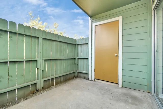 $1,176 | 7700 West Airport Boulevard, Unit 1206, Houston, TX 77071