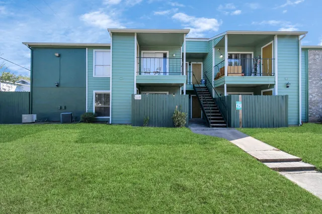 $1,176 | 7700 West Airport Boulevard, Unit 1206, Houston, TX 77071