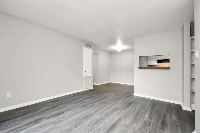 $1,176 | 7700 West Airport Boulevard, Unit 1206, Houston, TX 77071