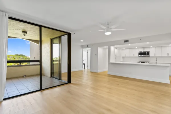 $2,800 | 955 Egret Circle, Unit 504, Delray Beach, FL 33444
