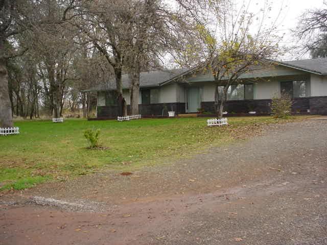 12977 Tamera Way Redding, CA 96003 - Photo 1 of 2 Front of Home