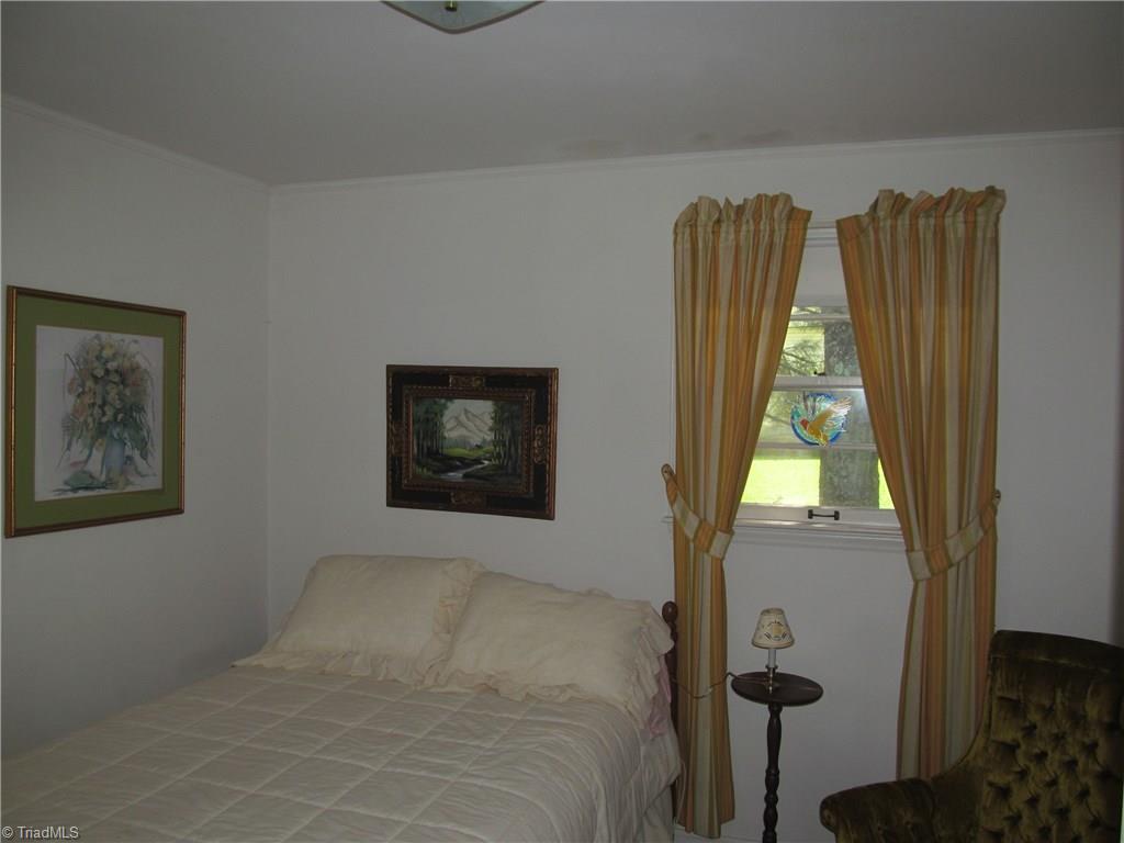 511 Riverhill Road Sparta, NC 28675 - Photo 7 of 16 Gallery Image 7