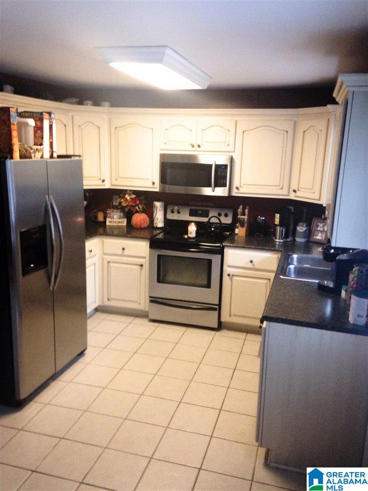 411 Indian Hills Road Hayden, AL 35079 - Photo 5 of 20