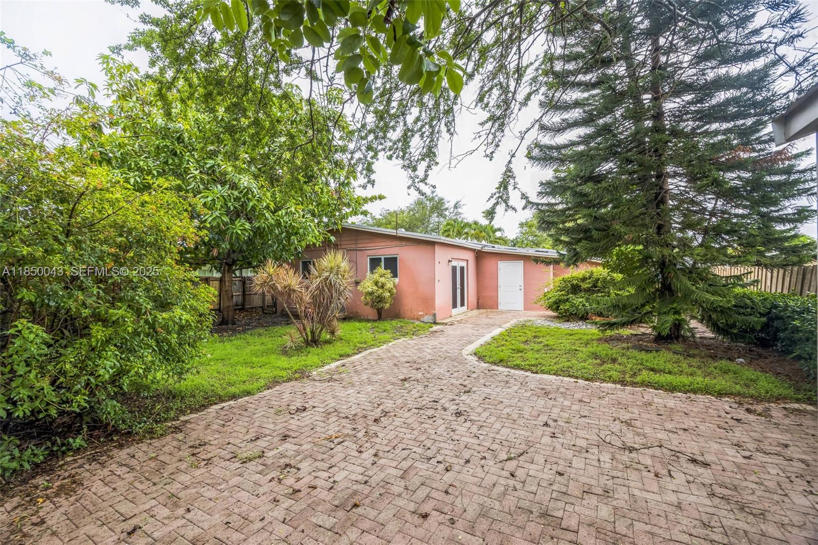 7331 Cleveland Street Hollywood, FL 33024 - Photo 14 of 14