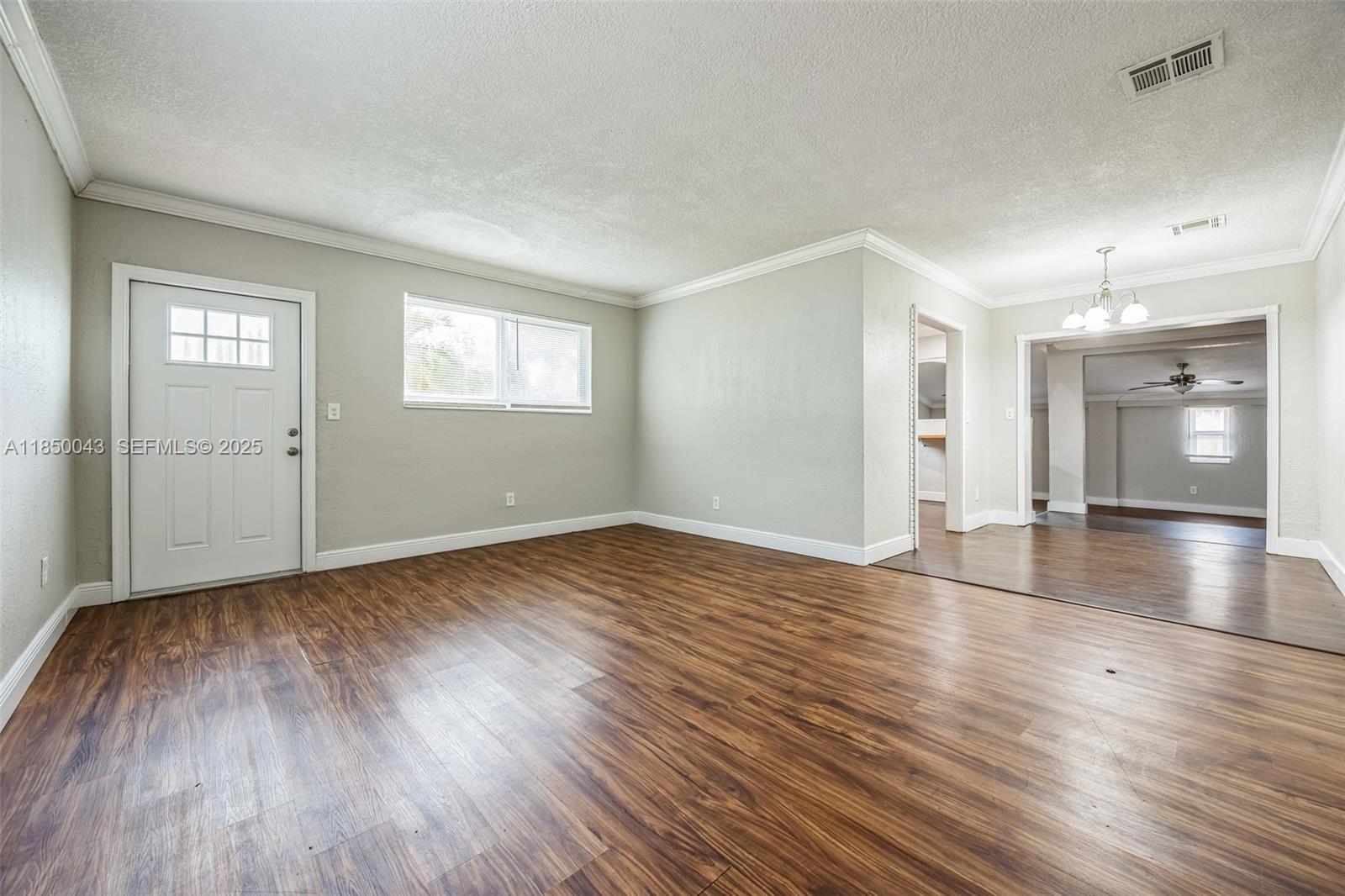 7331 Cleveland Street Hollywood, FL 33024 - Photo 2 of 14