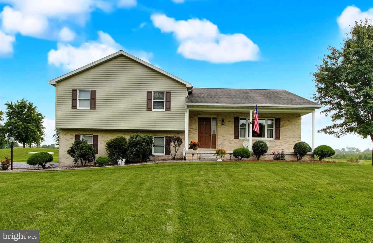 136 Mud College Road Littlestown, PA 17340 - Photo 2 of 26