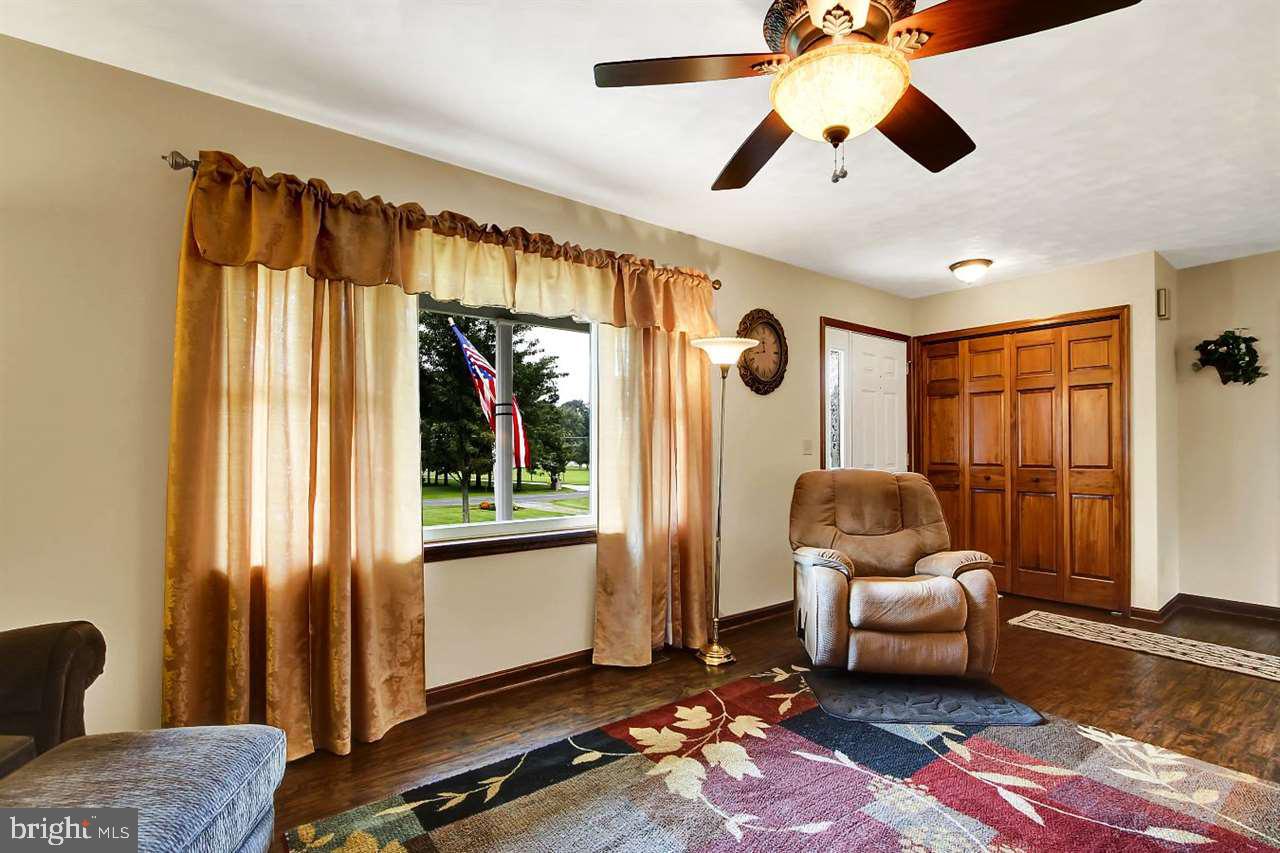 136 Mud College Road Littlestown, PA 17340 - Photo 4 of 26