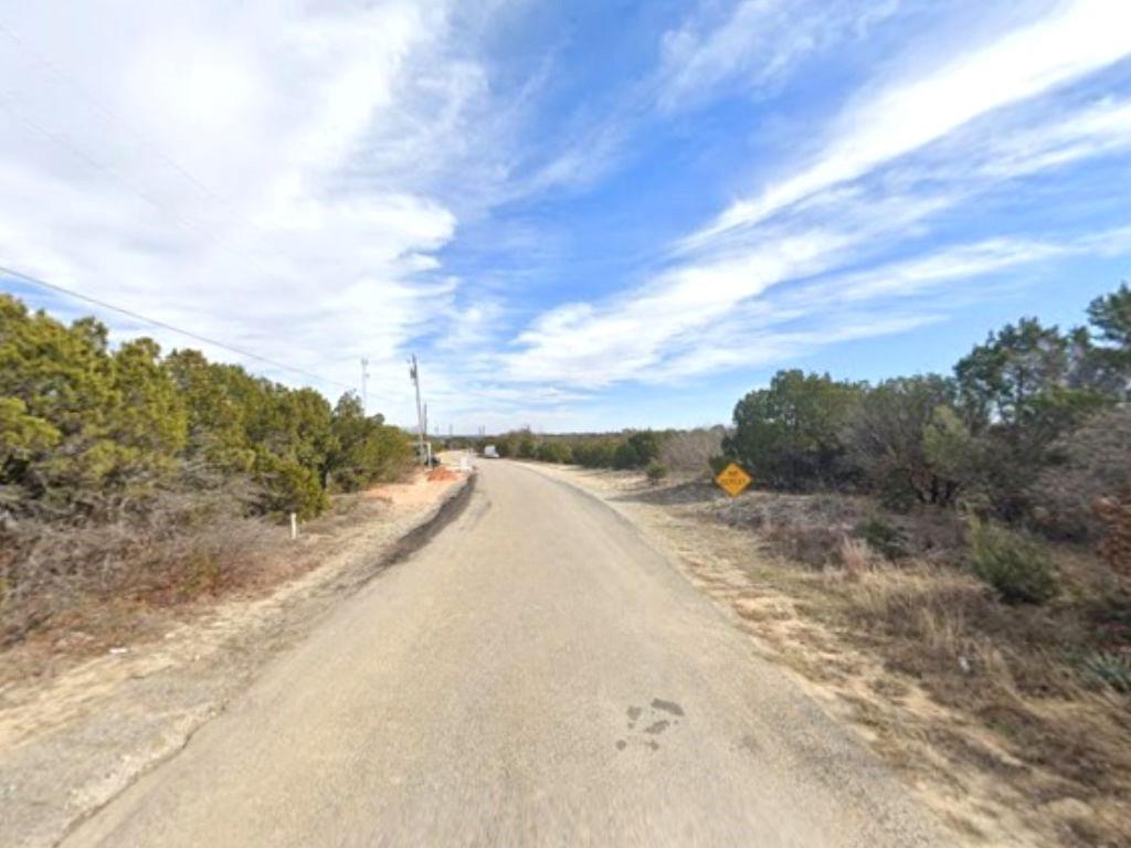 1420 Ridgeview Circle Granbury, TX 76048 - Photo 3 of 7