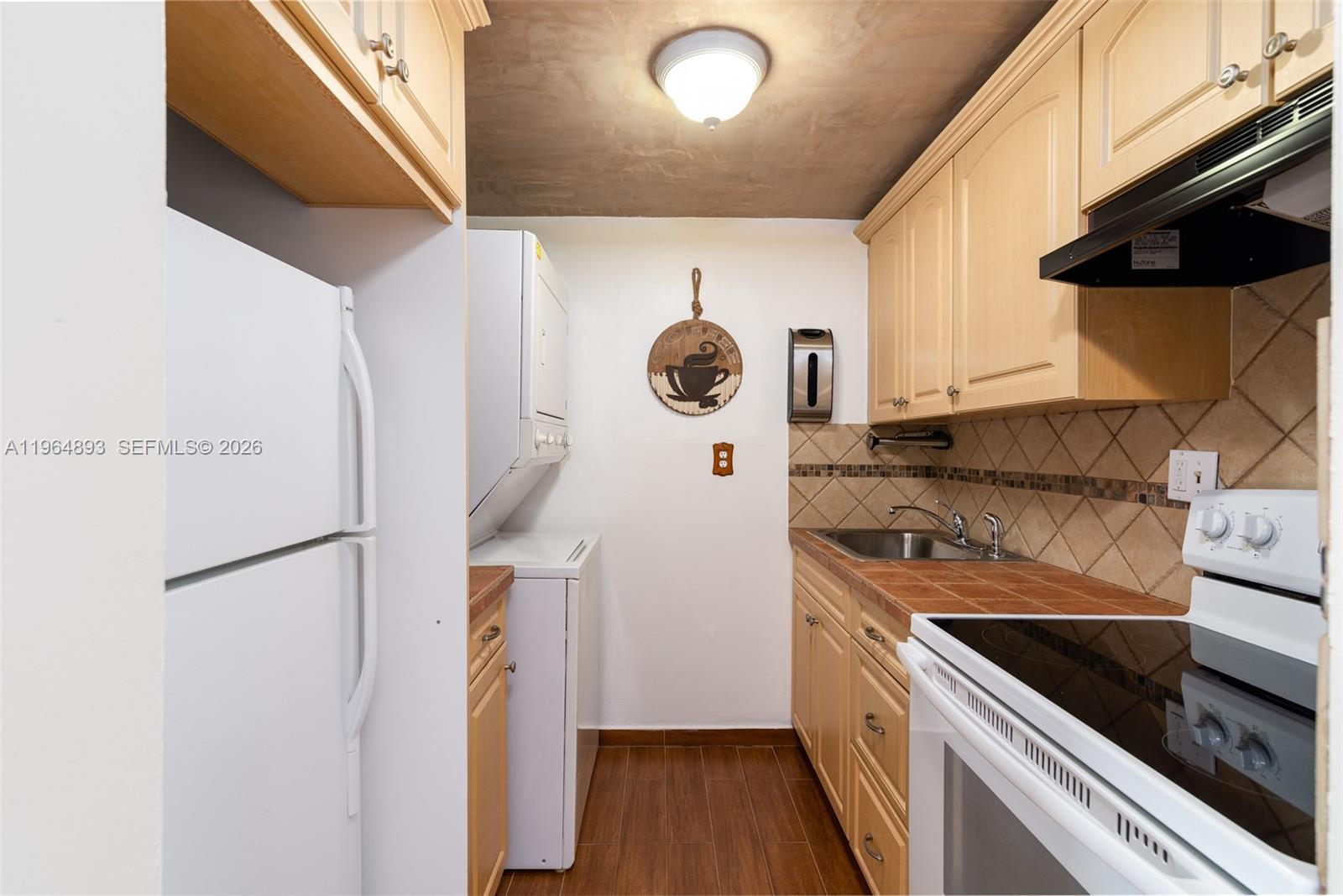 1933 Southwest 7th Street, Unit 403 Miami, FL 33135 - Photo 4 of 9