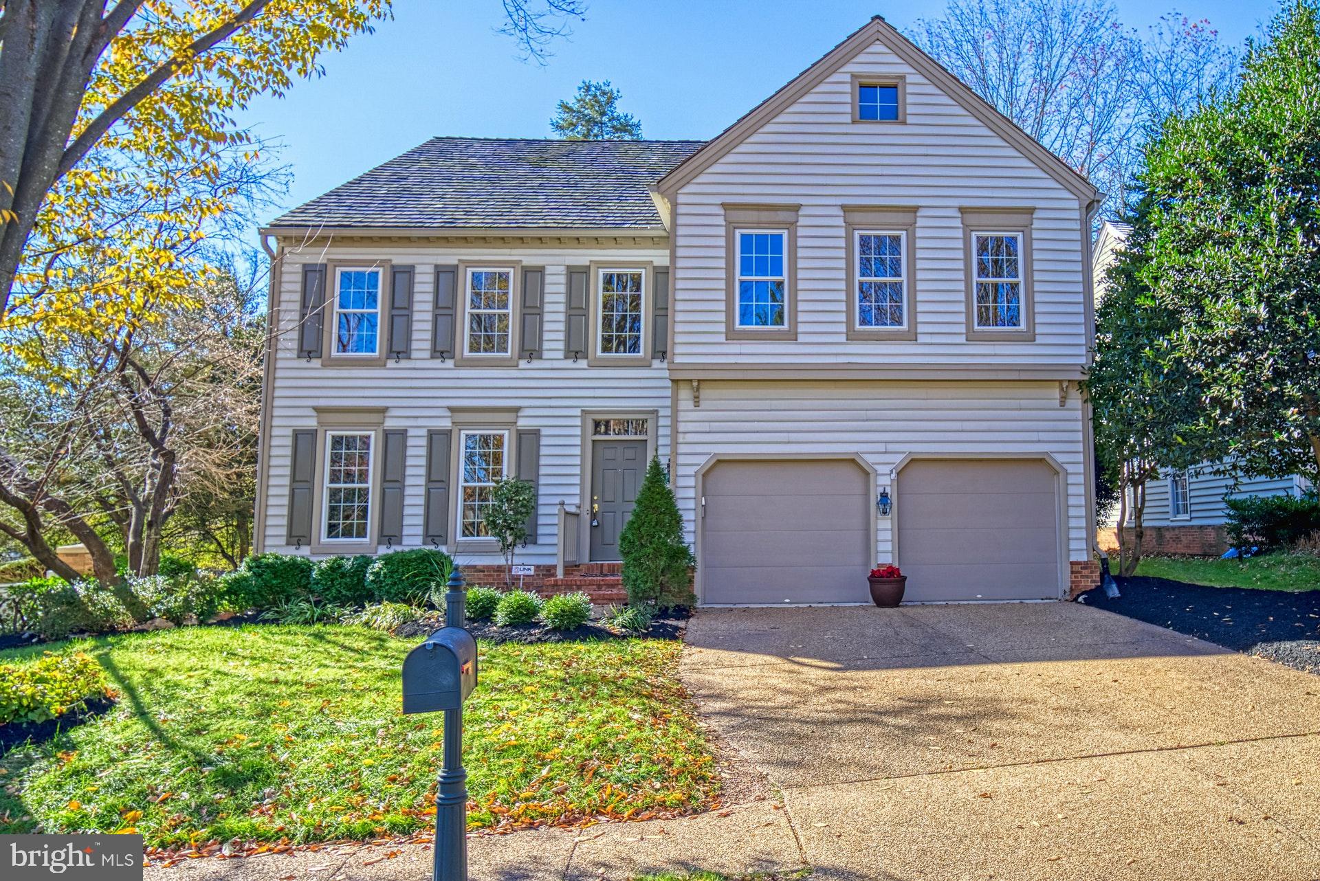 2708 Courthouse Oaks Road Vienna, VA 22181 - Photo 1 of 42 Gallery Image 1