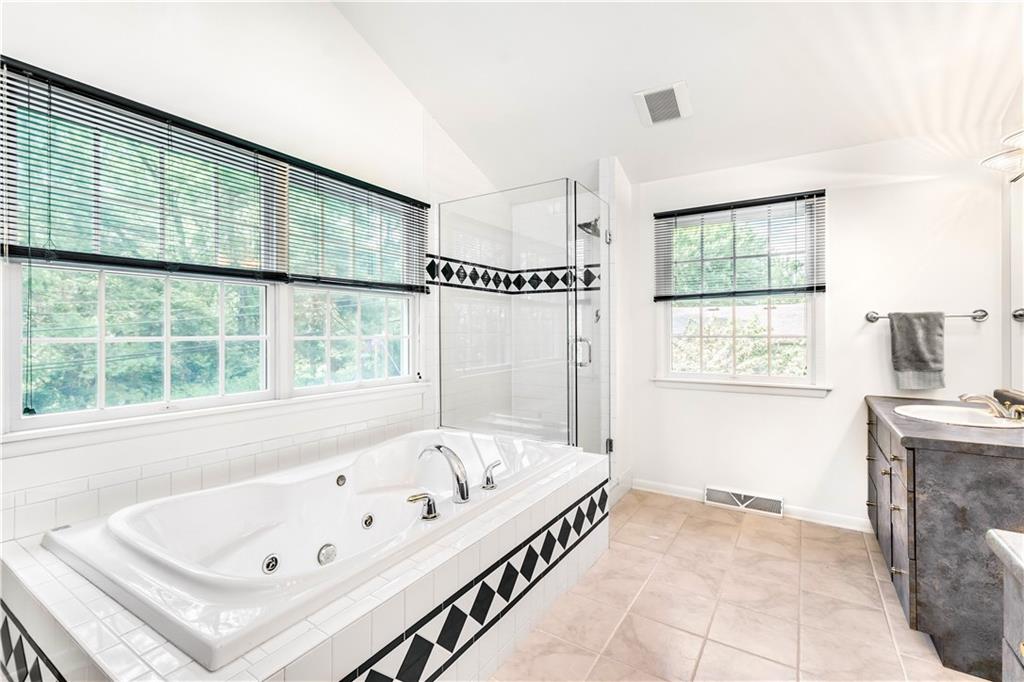 475 Miranda Road Pittsburgh, PA 15241 - Photo 14 of 25 Gallery Image 14