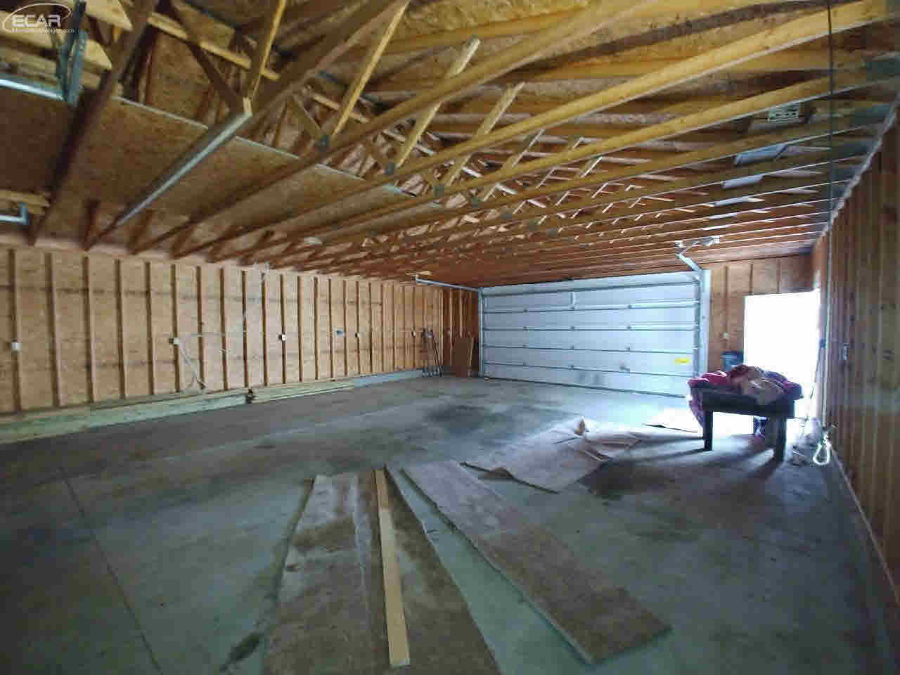 3309 East Carpenter Road Flint, MI 48506 - Photo 11 of 12 21405338-10.JPG