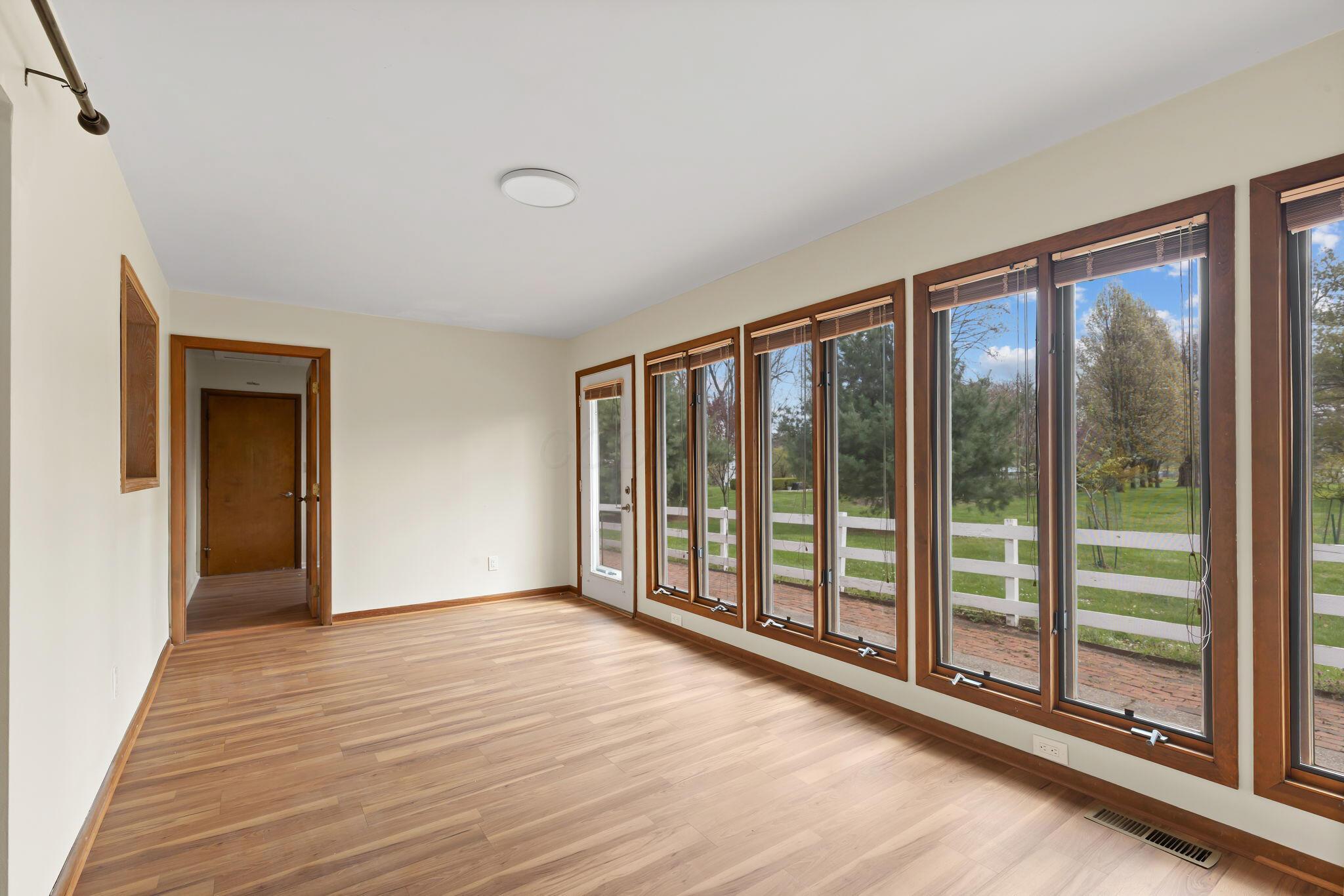 6900 Lee Road Westerville, OH 43081 - Photo 8 of 41 Three Season Room