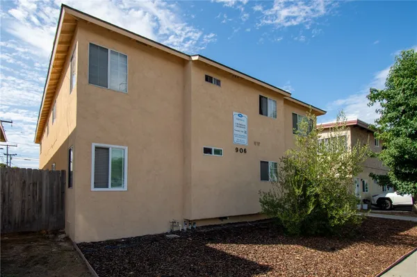 $2,225,000 | 906 East Imperial Avenue, El Segundo, CA 90245