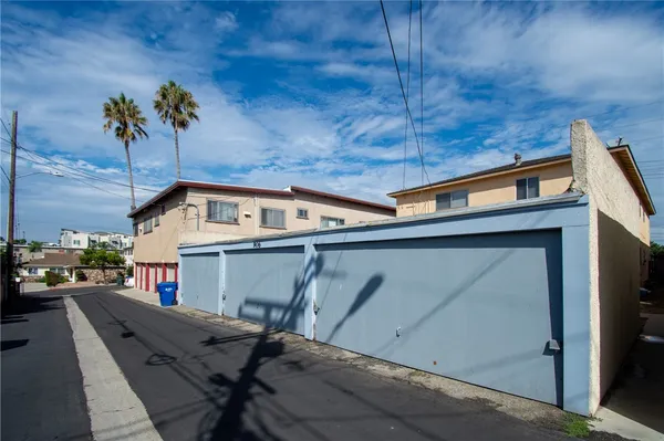 $2,225,000 | 906 East Imperial Avenue, El Segundo, CA 90245