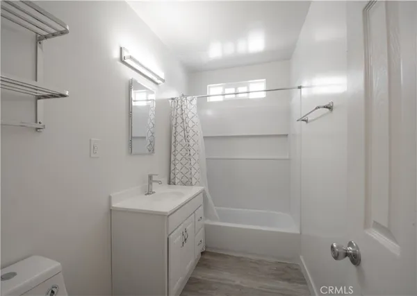 $2,225,000 | 906 East Imperial Avenue, El Segundo, CA 90245