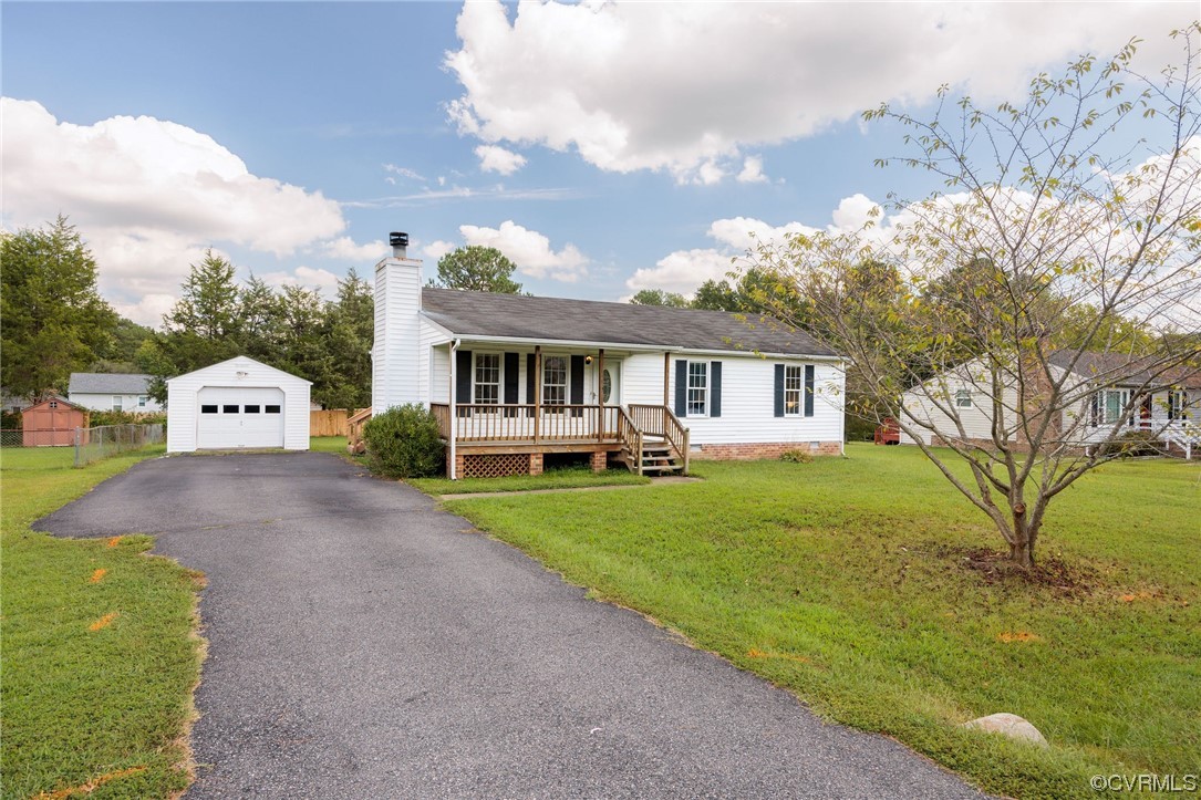 4841 Wilconna Road Chesterfield, VA 23832 - Photo 33 of 34 a front view of a house with garden
