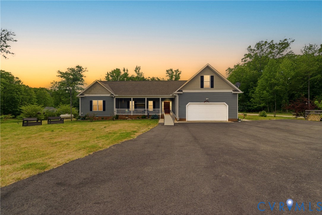 Large lot w front and rear green space