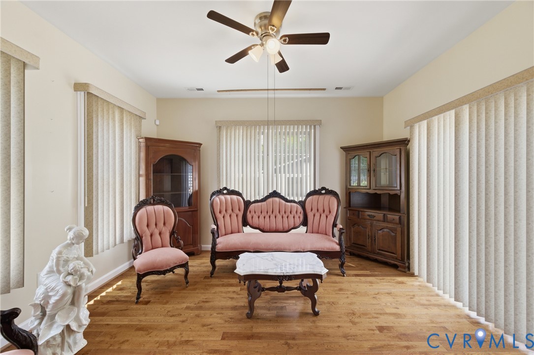 403 Oaktree Road Williamsburg, VA 23188 - Photo 13 of 32