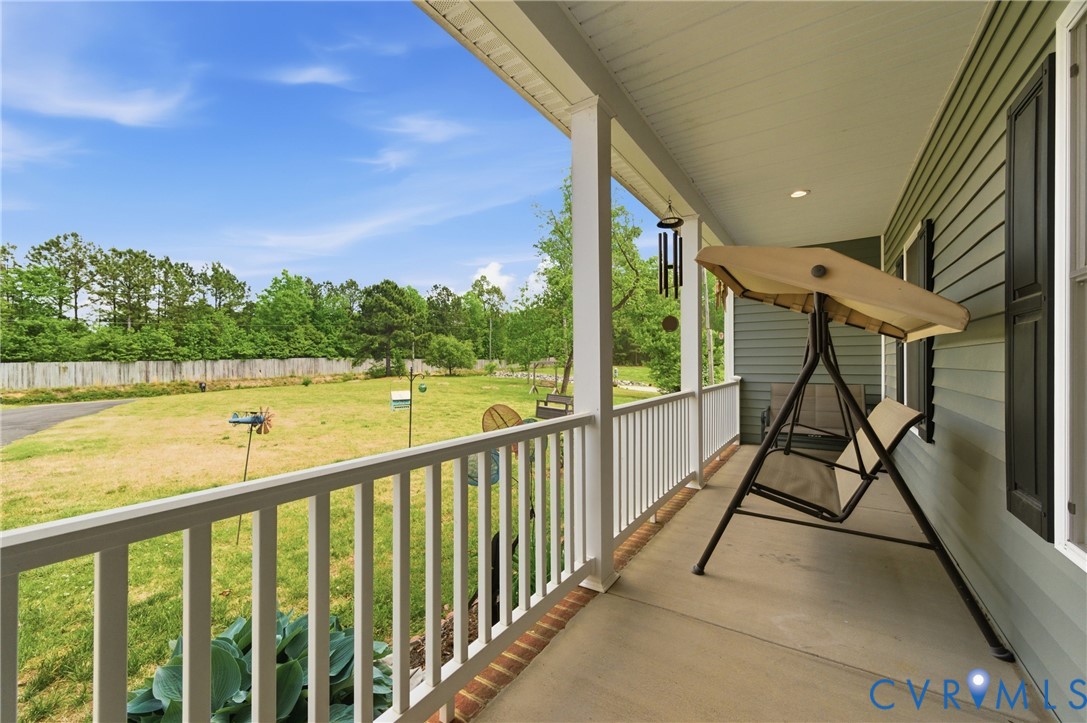 403 Oaktree Road Williamsburg, VA 23188 - Photo 4 of 32