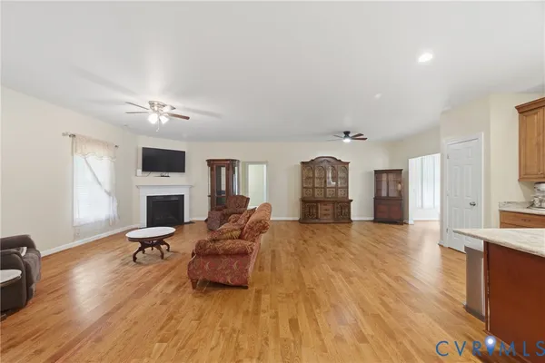 $619,900 | 403 Oaktree Road, Williamsburg, VA 23188