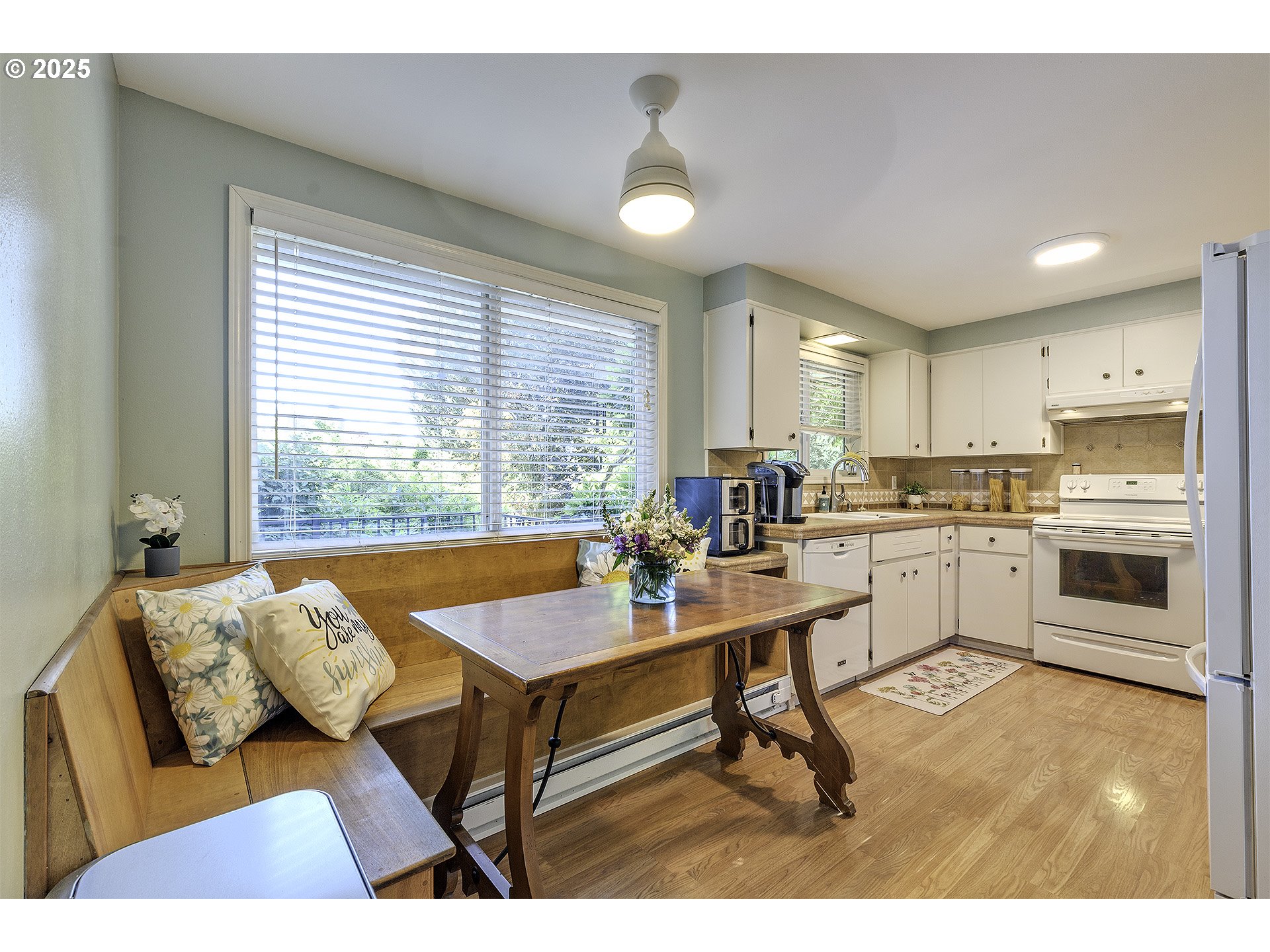 1104 Magnolia Way Forest Grove, OR 97116 - Photo 9 of 38