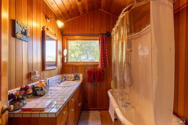 $1,100,000 | 18560 Mountain View Road, Boonville, CA 95415