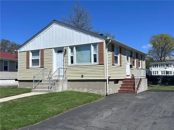 $2,200 | 9 Custer Avenue, Johnston, RI 02919