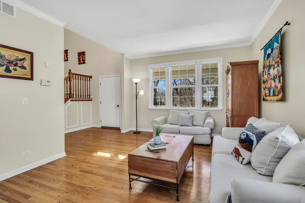 $449,000 | 460 Arlington Lane, Grayslake, IL 60030