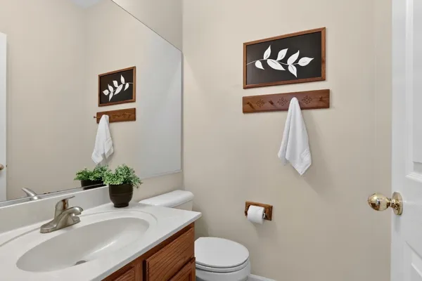 $449,000 | 460 Arlington Lane, Grayslake, IL 60030