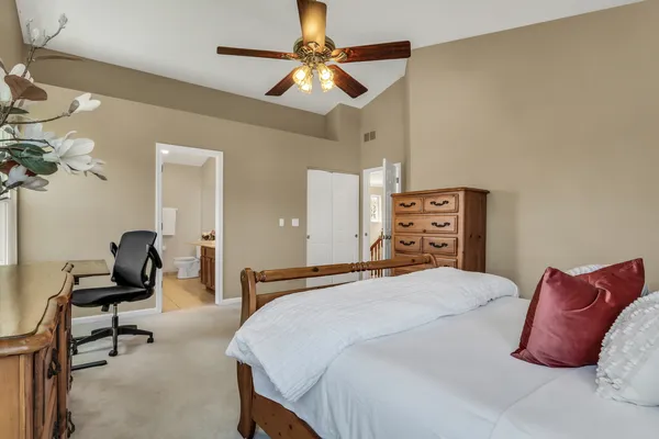 $449,000 | 460 Arlington Lane, Grayslake, IL 60030