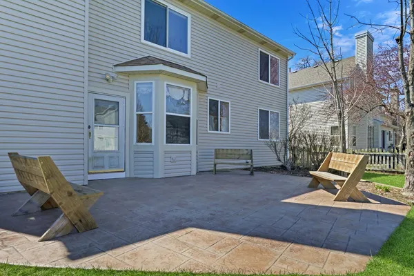 $449,000 | 460 Arlington Lane, Grayslake, IL 60030