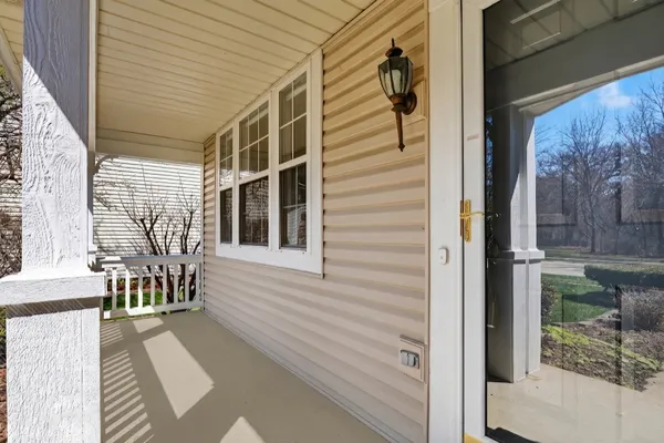 $449,000 | 460 Arlington Lane, Grayslake, IL 60030