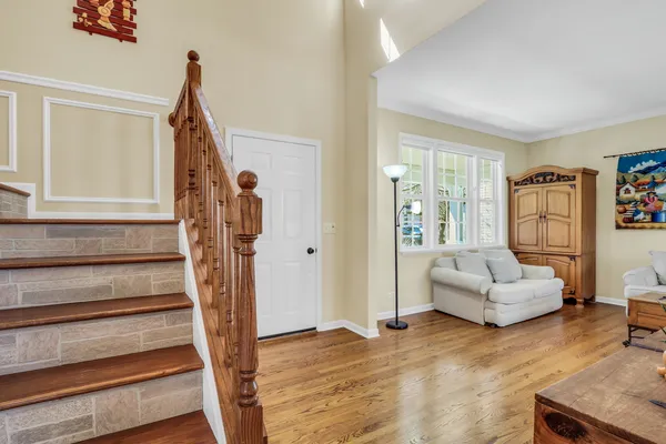 $449,000 | 460 Arlington Lane, Grayslake, IL 60030