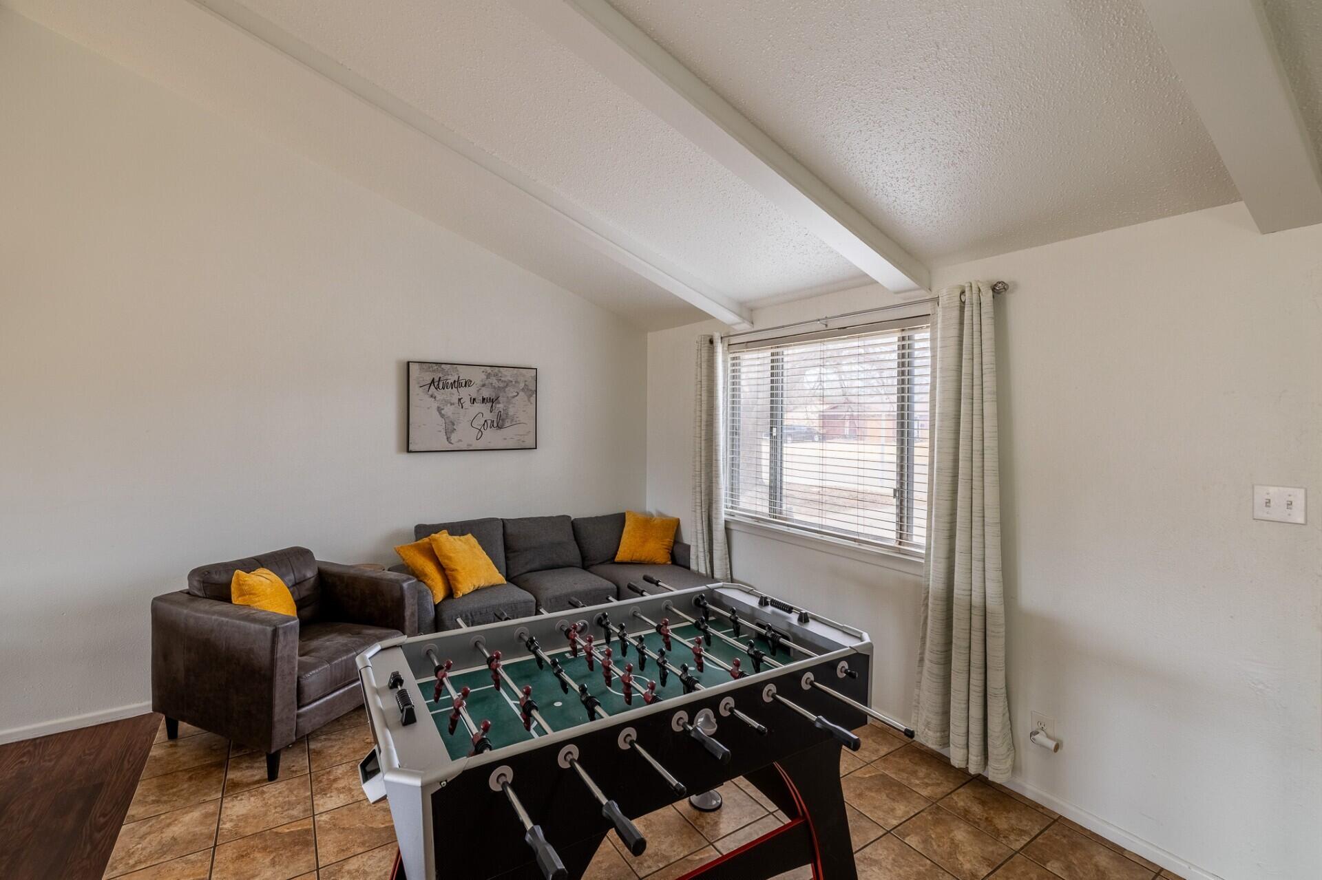 5419 45th Street Lubbock, TX 79414 - Photo 2 of 14 365d92ab-79d9-4d3d-b27f-6e02cfacab0f - C