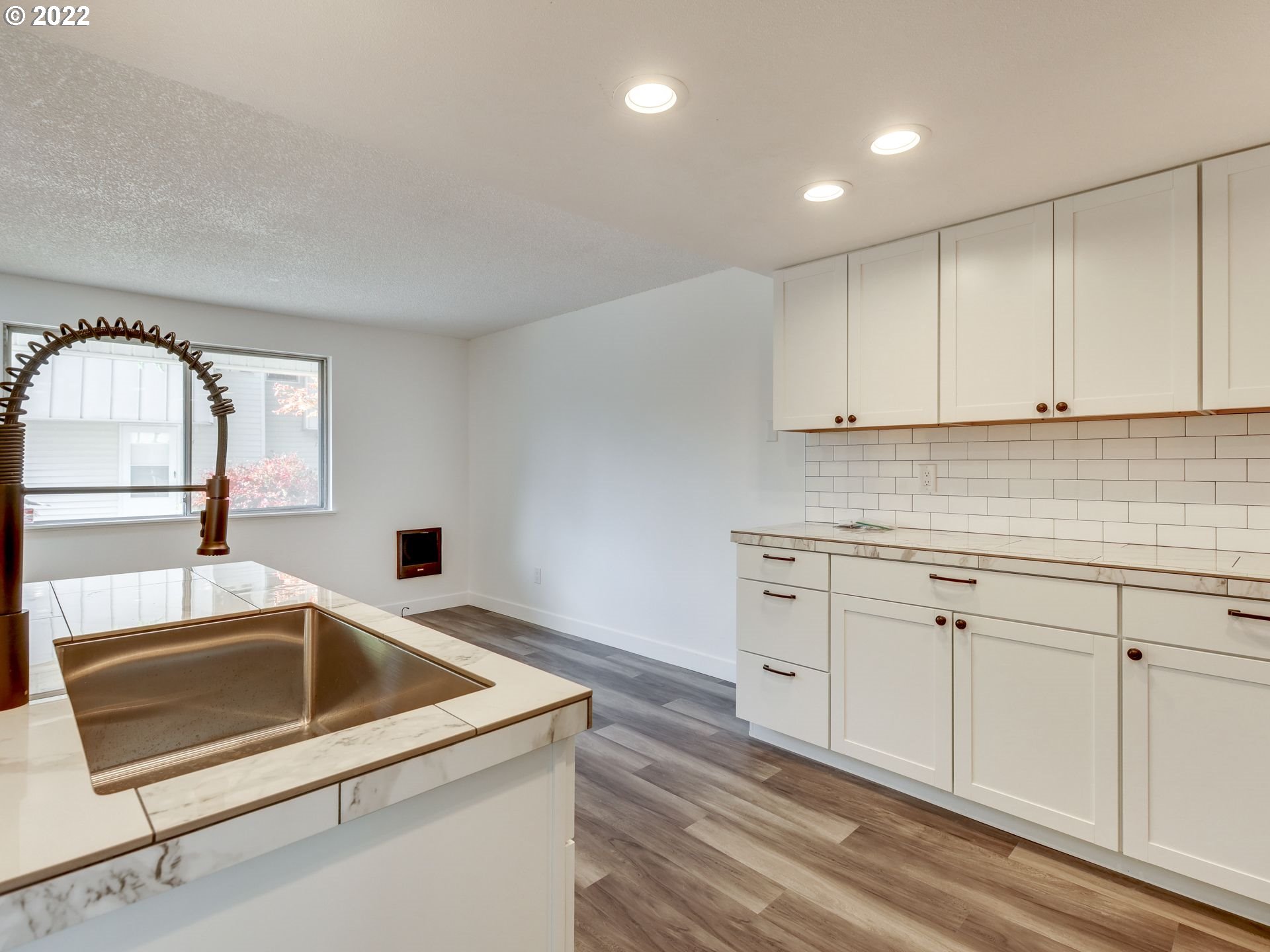 738 Southeast Rene Avenue Gresham, OR 97080 - Photo 13 of 32 Gallery Image 13