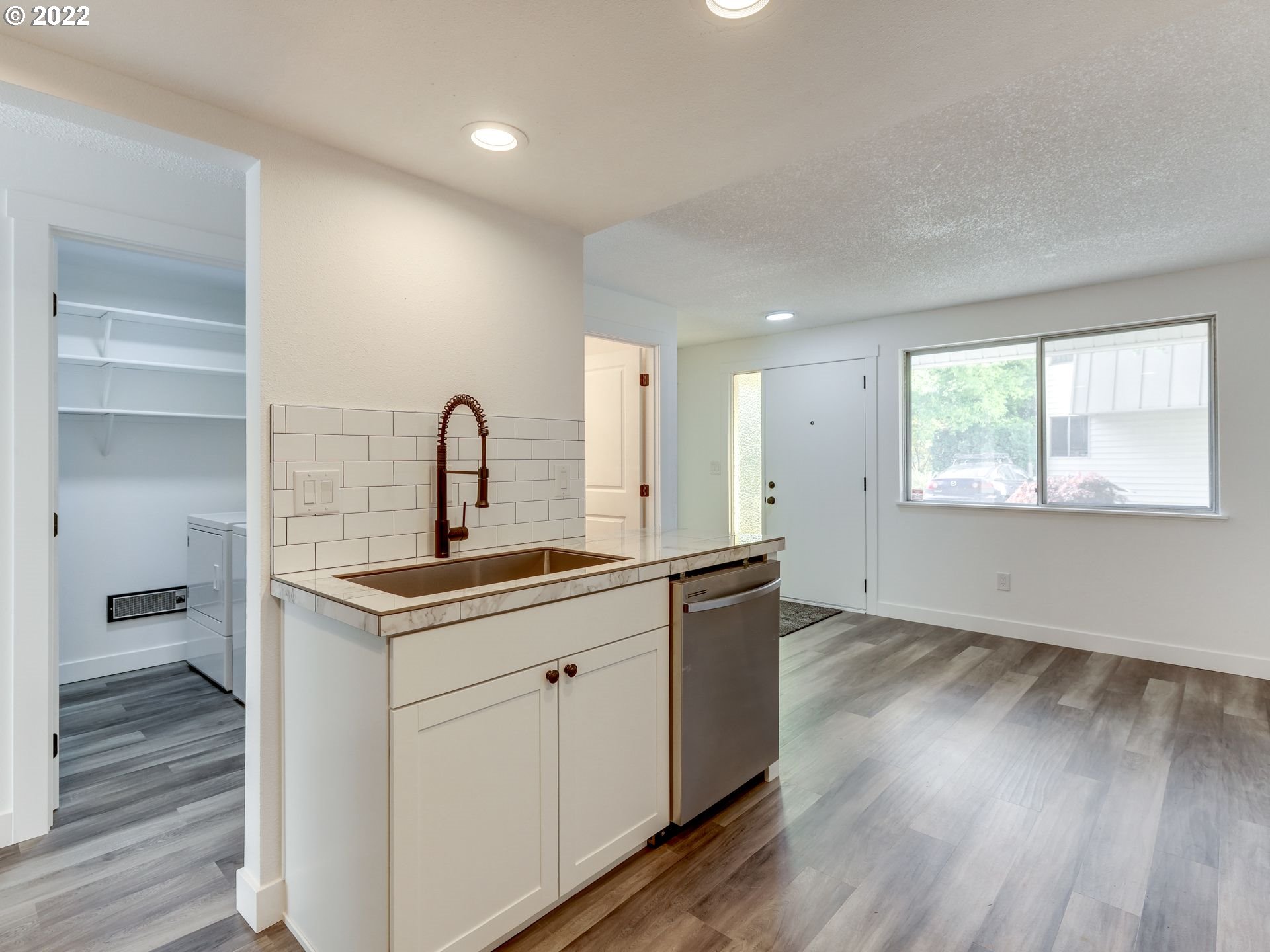 738 Southeast Rene Avenue Gresham, OR 97080 - Photo 14 of 32 Gallery Image 14