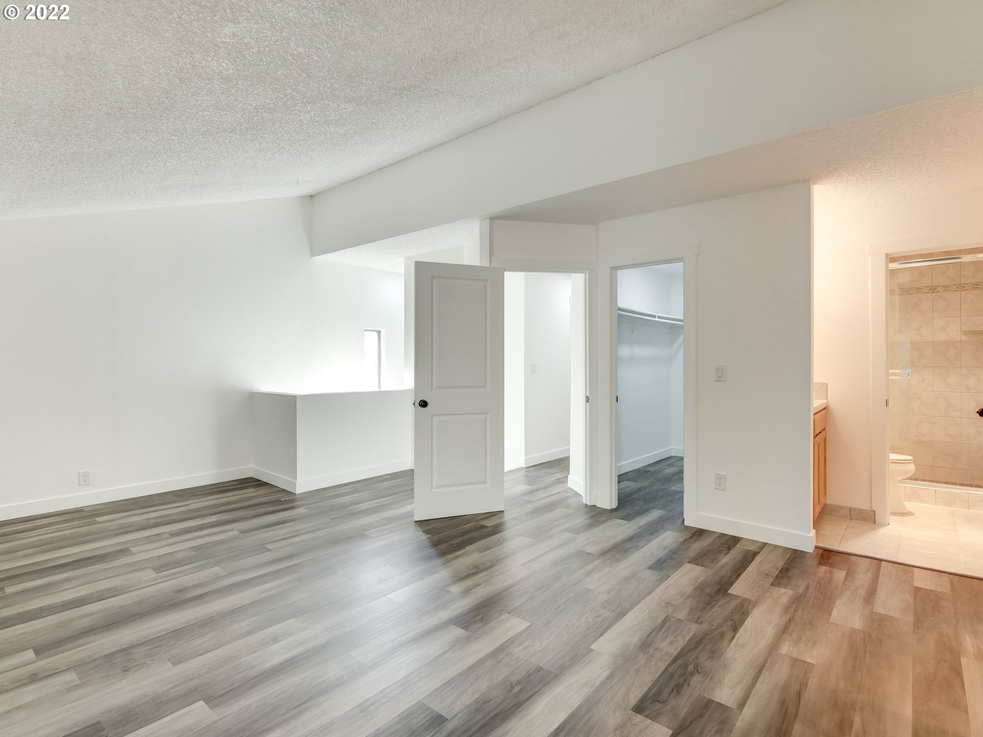 738 Southeast Rene Avenue Gresham, OR 97080 - Photo 21 of 32 Primary Bedroom