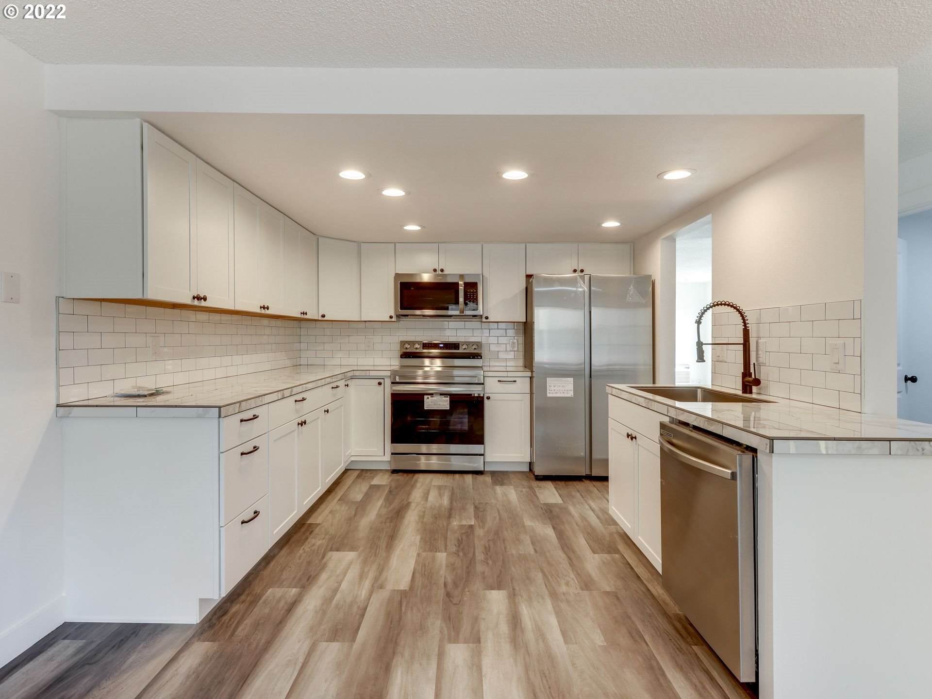 738 Southeast Rene Avenue Gresham, OR 97080 - Photo 10 of 32 Gallery Image 10