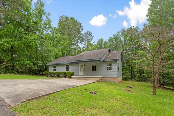 $260,000 | 123 Sequayah Drive, Fair Play, SC 29643