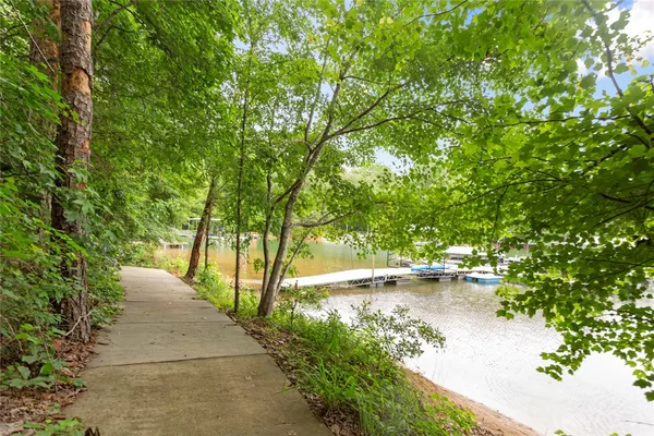 $260,000 | 123 Sequayah Drive, Fair Play, SC 29643