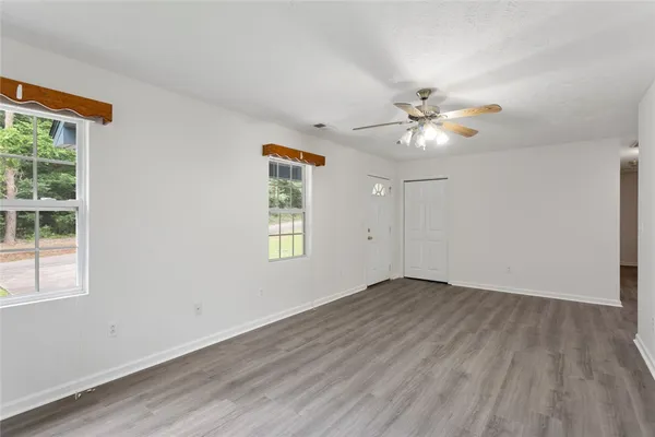 $260,000 | 123 Sequayah Drive, Fair Play, SC 29643